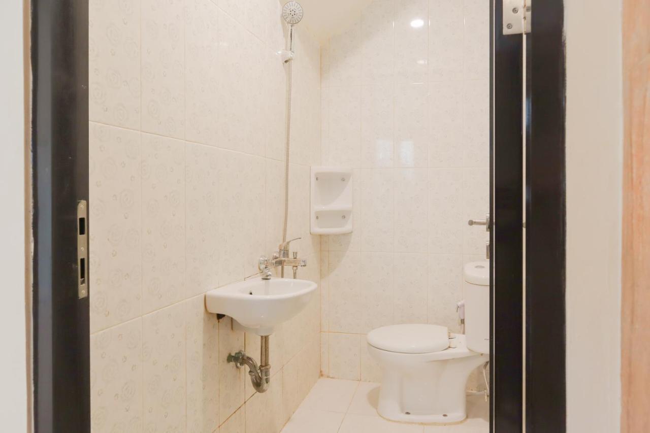 Oyo 2768 Oq Residence Джакарта Екстериор снимка