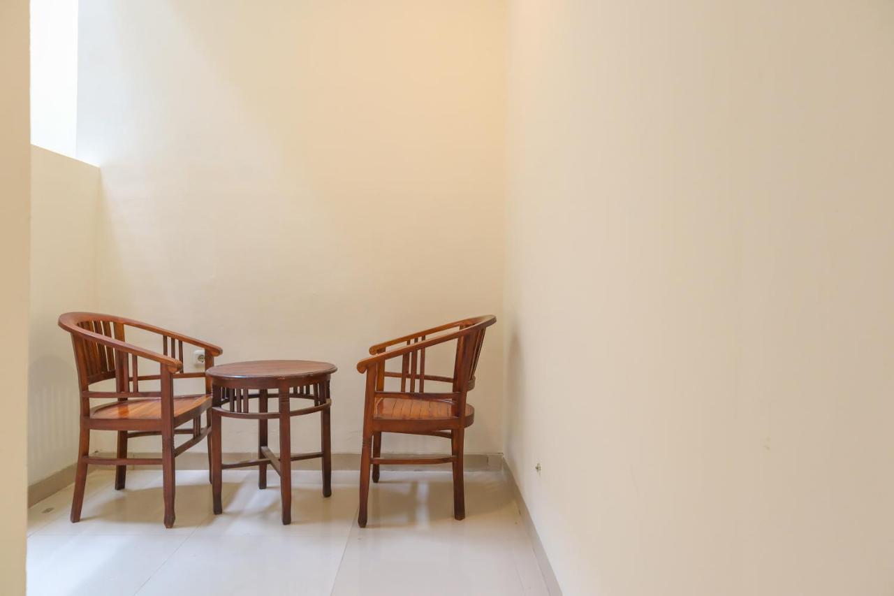 Oyo 2768 Oq Residence Джакарта Екстериор снимка